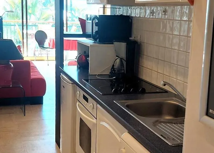 Le Panoramique - - Centre - Sea View - Swimming Pool - Free Parking Apartment Cannes